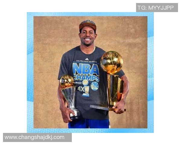 足球9号球衣传奇:那些穿上9号球衣的顶级球星及其辉煌成就 足球9号球衣传奇:那些穿上9号球衣的顶级球星及其辉煌成就