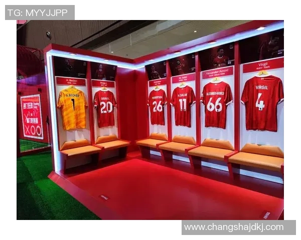 足球球星个性装扮解析:从场上到场下的时尚潮流演绎与搭配技巧 足球球星个性装扮解析:从场上到场下的时尚潮流演绎与搭配技巧