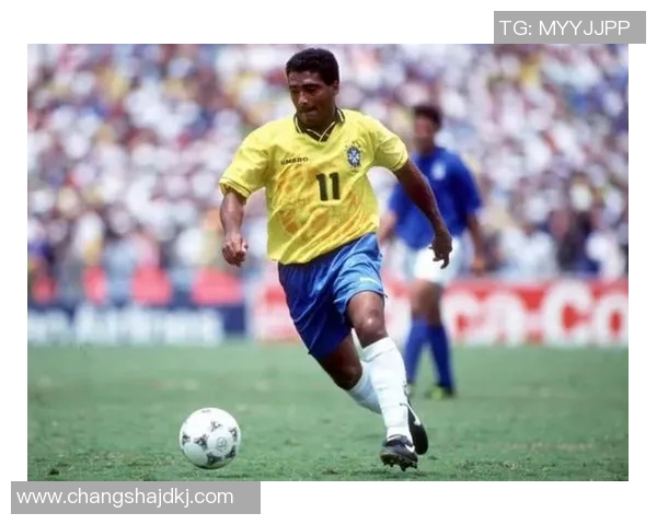 从绿茵场到历史长河 盘点那些成就传奇的足球巨星 从绿茵场到历史长河 盘点那些成就传奇的足球巨星