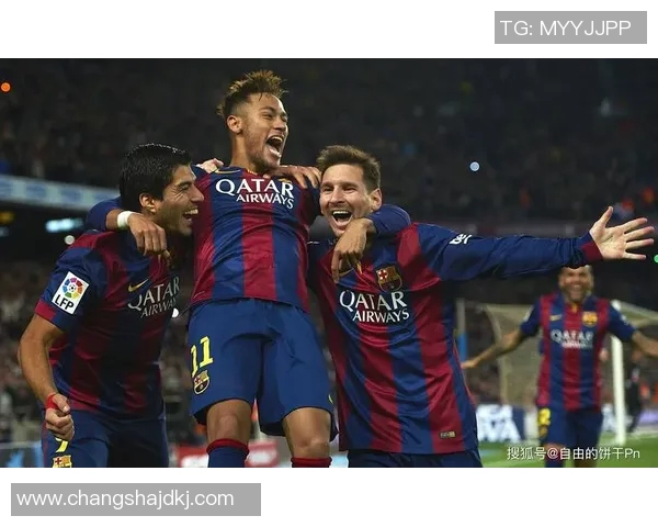 历年足球百大球星综合排名回顾与分析 荣耀与争议交织的传奇之路 历年足球百大球星综合排名回顾与分析 荣耀与争议交织的传奇之路