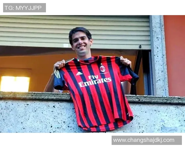 163足球平台球星风采：从赛场到生活，揭秘他们的成就与荣耀